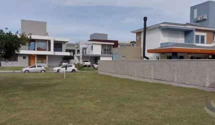 Terreno de 510m² no bairro Campeche