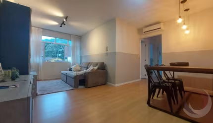 Apartamento de 3 dorms no bairro Itacorubi