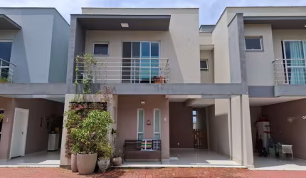 Casa Residencial de 3 dorms no bairro Ribeirao Da Ilha