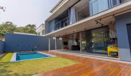 Casa Alto Padrão com 5 suítes no Campeche