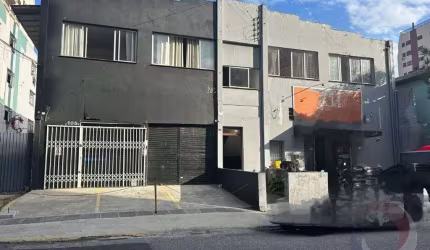 Terreno de 700m² no bairro Balneário