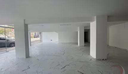 Loja de 481m² no bairro Estreito
