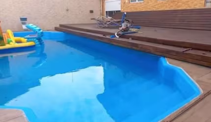 Casa Residencial de 5 dorms no bairro Campeche