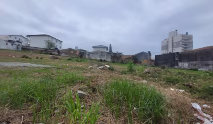 Terreno de 2406.14m² no bairro Barreiros