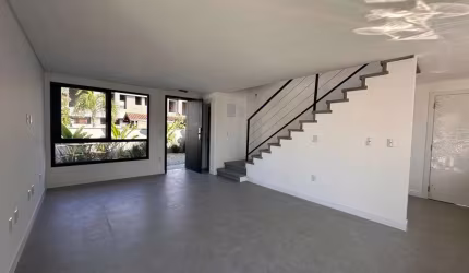 Casa Residencial de 3 dorms no bairro Campeche