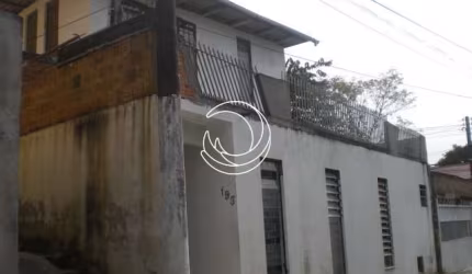 Casa Residencial de 30 dorms no bairro Pantanal