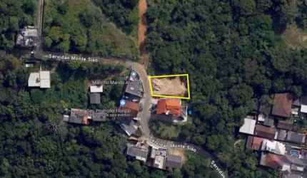 Terreno de 600m² no bairro Itacorubi