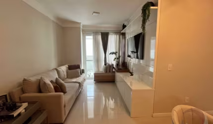 Apartamento de 4 dorms no bairro Itacorubi
