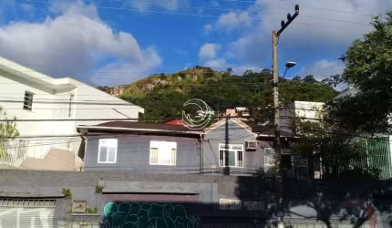Terreno de 436m² no bairro Centro