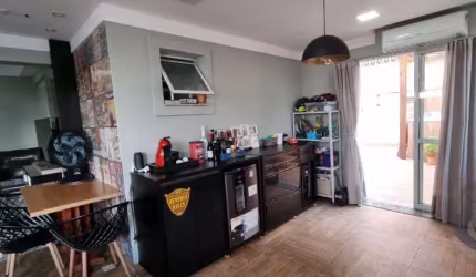 Apartamento de 2 dorms no bairro Agronômica