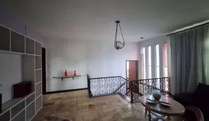 Casa Residencial de 6 dorms no bairro Balneário Estreito