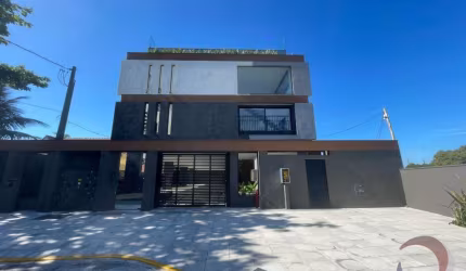 Prédio à venda na Rua Antônio José Thomaz da Costa, --, Campeche, Florianópolis