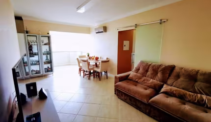 Apartamento de 3 dorms no bairro Centro