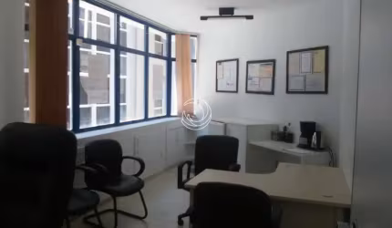 Sala Comercial de 42.38m² no bairro Centro