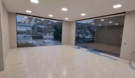 Loja de 226.03m² no bairro Saco Grande