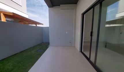 Casa Residencial de 3 dorms no bairro Ribeirao Da Ilha