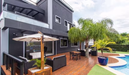 Casa Residencial de 5 dormitórios em Jurerê Internacional