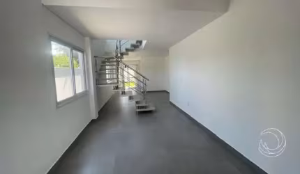 Casa Residencial de 3 dorms no bairro Campeche