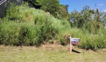 Terreno de 369.2m² no bairro Pedra Branca