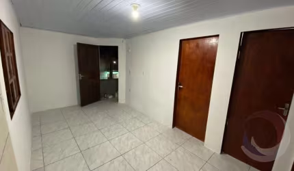 Casa Residencial de 8 dorms no bairro Serraria