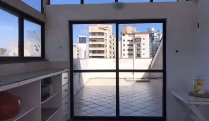 Cobertura de 3 dorms no bairro Centro