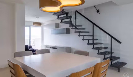 Cobertura de 3 dorms no bairro Estreito