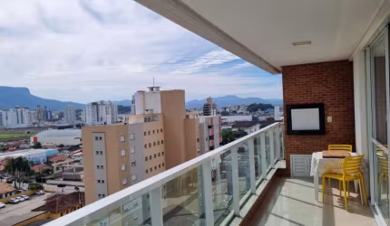 Apartamento de 2 dorms no bairro Centro