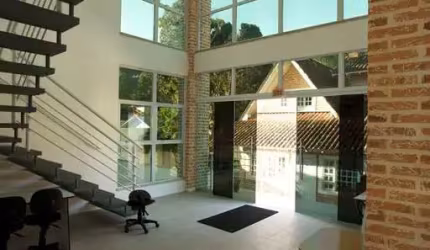 Prédio de 897.61m² no bairro Saco Grande