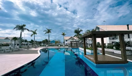 Casa Residencial de 2 dorms no bairro Morro Das Pedras