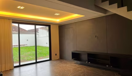 Casa Residencial de 3 dorms no bairro Jardim Atlântico