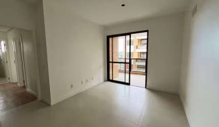 Apartamento de 4 dorms no bairro Itacorubi