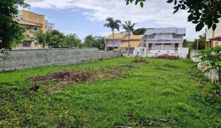 Terreno de 540m² no bairro Praia Brava
