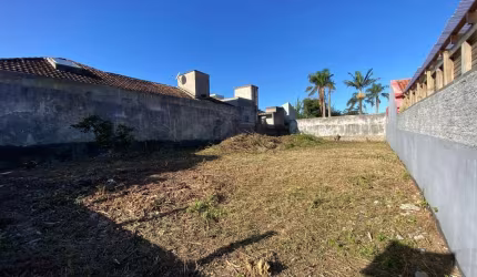 Terreno de 360m² no bairro Açores