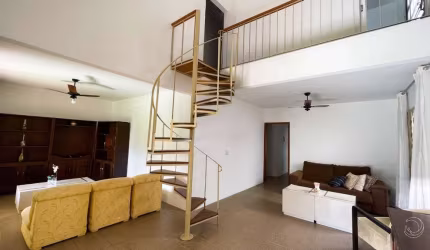 Casa Residencial de 5 dorms no bairro Jurerê Internacional