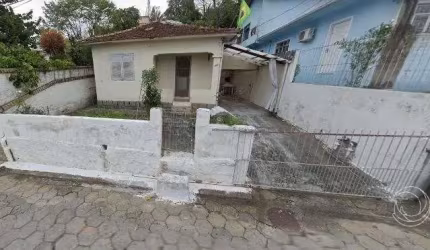Terreno de 600m² no bairro Trindade