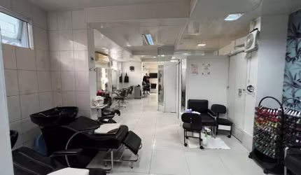 Loja de 104.65m² no bairro Carvoeira