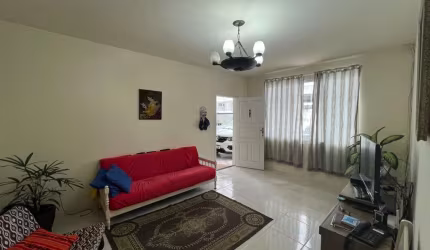 Casa Residencial de 3 dorms no bairro Barreiros