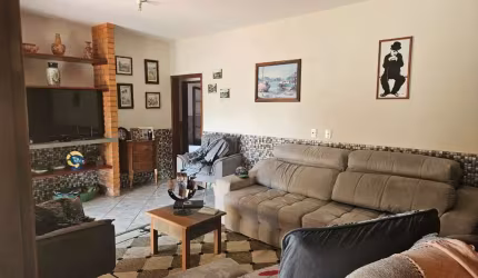 Linda Casa com 4 drms na Praia de Fora - Palhoça SC