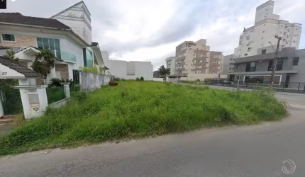 Terreno com 532m² na Pedra Branca