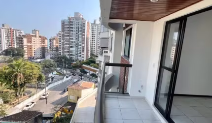 Apto de 105m² com 3 dorms na Agronômica