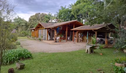 Sítio/Fazenda de 125m² no bairro VILA JUNCKES