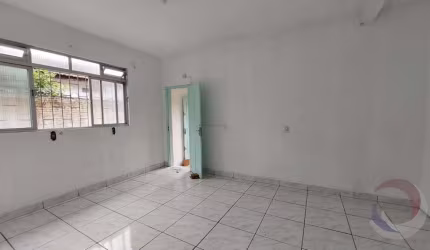Casa Residencial de 5 dorms no bairro Centro