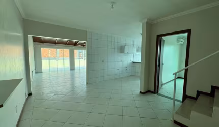 Cobertura Duplex com 3 quartos na Cachoeira do Bom Jesus