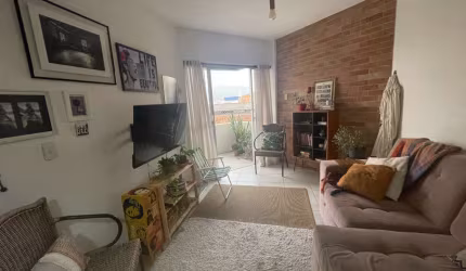 Apartamento de 94m² com 3 quartos na Agronômica