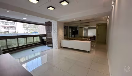Apartamento de 131m² com 3 quartos no Centro de Florianópolis