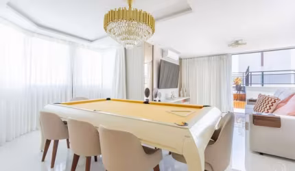 Cobertura Duplex Alto Padrão com 4 suítes no Centro de Florianópolis