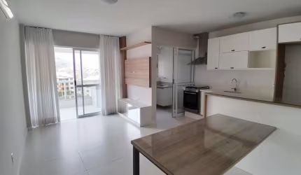 Apartamento de 2 quartos no bairro Saco Grande, Florianópolis.