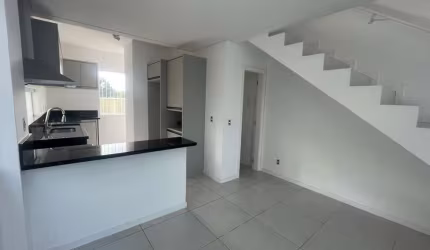 Excelente casa residencial com 3 quarto localizada no Ribeirão da Ilha