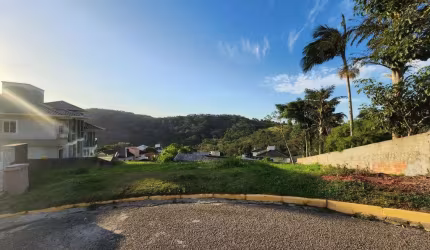 Terreno de 1.504,37m² de área total, no Bosque das Mansões - São José SC