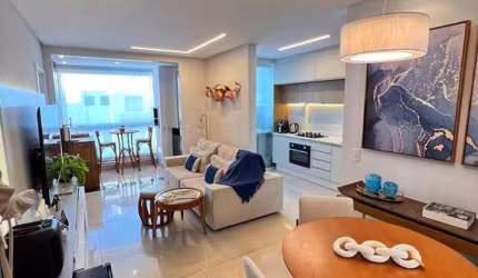 Apartamento com 2 quartos na Agronômica